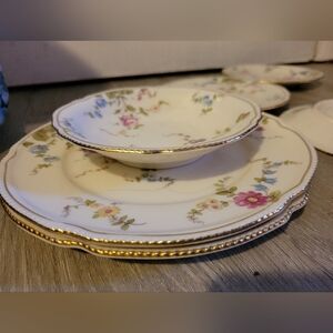 10 piece large bone china vintage castleton Sunnyvale perfectcondition dinnerset